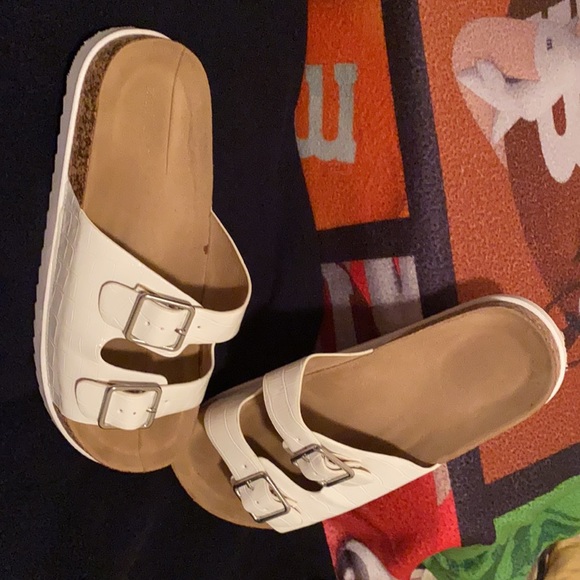 Steve Madden slides - Picture 2 of 7